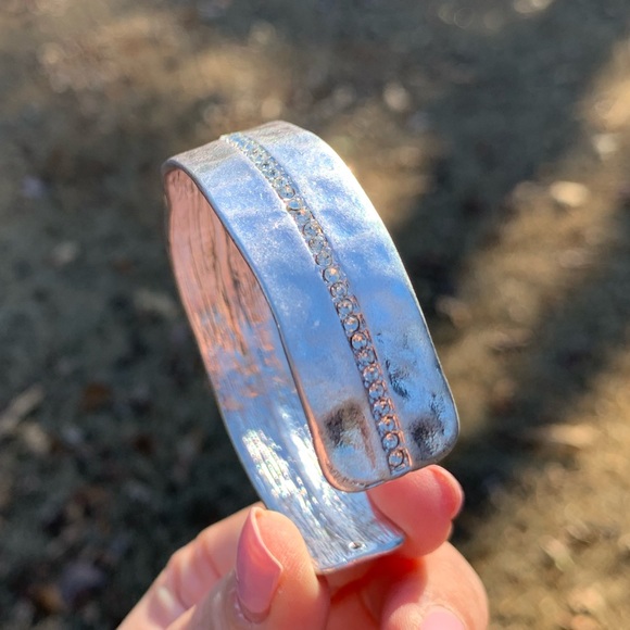 NWT Dimpled Rhinestone Metal Cuff - Picture 3 of 12